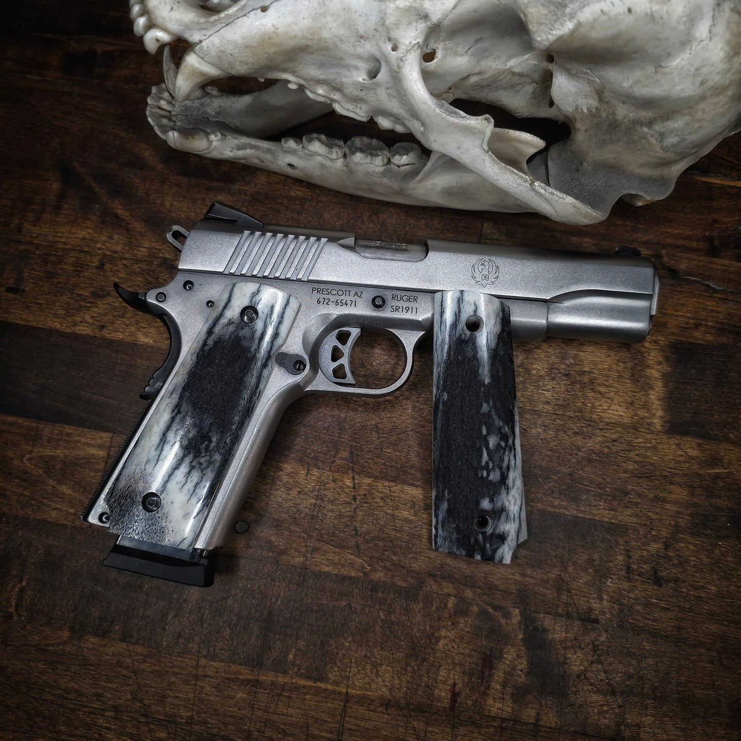 1911 grips 370