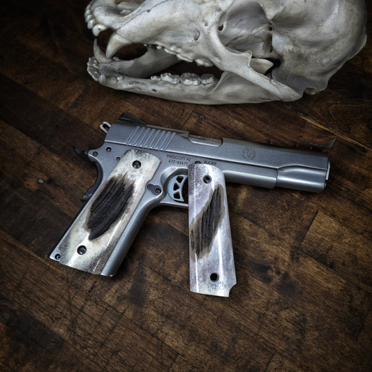 1911 grips 367